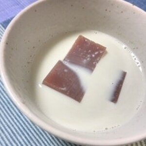 水ようかん抹茶ミルクかけ